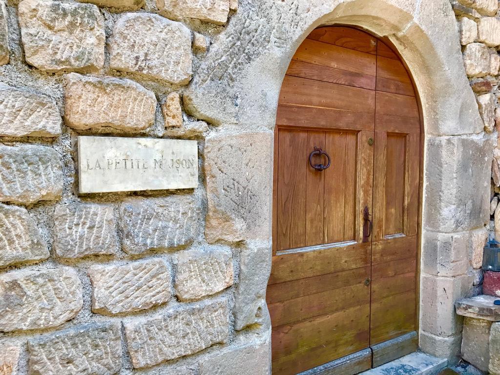 La Petite Maison Des Artistes Castelnau-Pégayrols Pokój zdjęcie